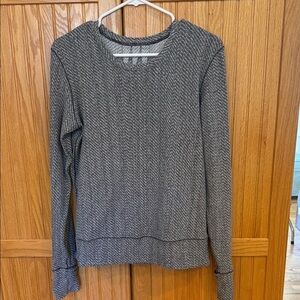 Lululemon Gray Herringbone Pullover Size 6